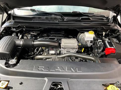 Used 2024 RAM 1500 Laramie AWD/4WD image 21