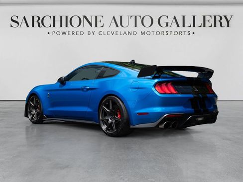 Used 2021 Ford Mustang Shelby GT500 w/ Carbon Fiber Track Pack RWD image 9