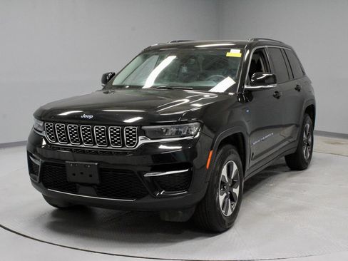 Used 2024 Jeep Grand Cherokee Limited 4xe AWD/4WD image 6
