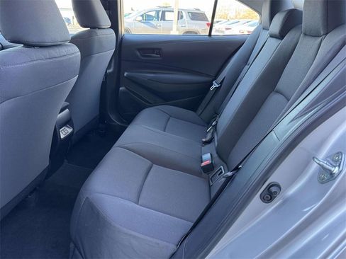 Used 2025 Toyota Corolla LE image 16