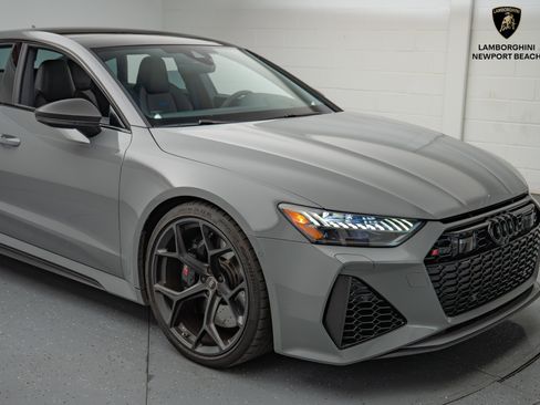 Used 2025 Audi RS 7 Performance image 2