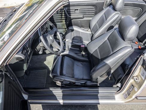 Used 1989 BMW 325i Convertible RWD image 36