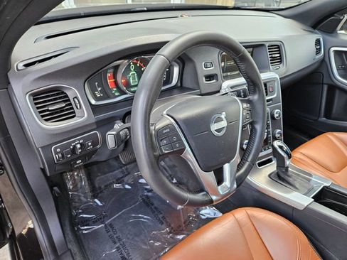 Used 2015 Volvo V60 T5 Premier FWD image 17