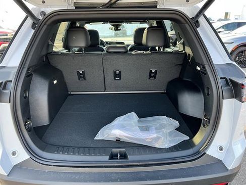 New 2026 Chevrolet Equinox RS w/ Convenience Package III AWD/4WD image 5