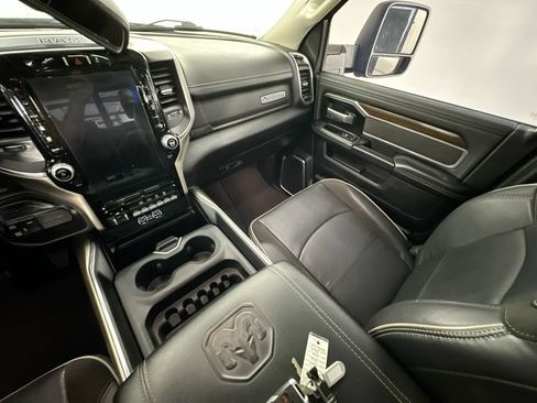 Used 2023 RAM 5500 Laramie AWD/4WD image 11