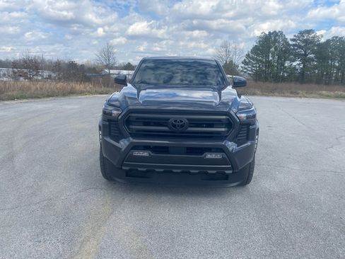 Used 2024 Toyota Tacoma SR5 image 8