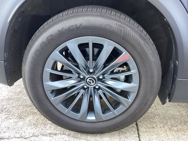 Certified 2025 MAZDA CX-70 3.3 Turbo w/ Preferred Package AWD/4WD image 8