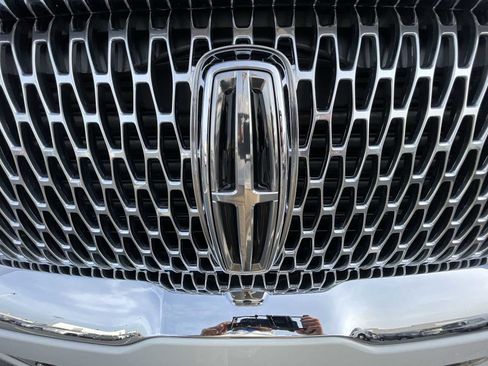 Used 2024 Lincoln Navigator L Reserve image 31