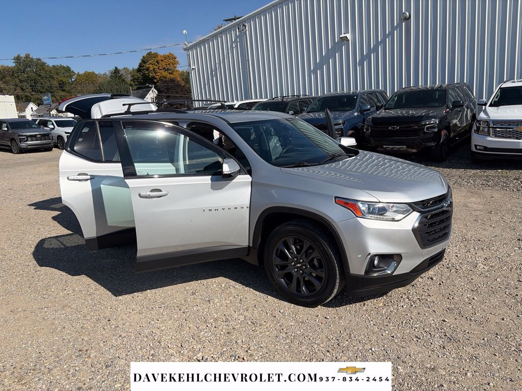 Used 2020 Chevrolet Traverse RS w/ LPO, Floor Liner Package AWD/4WD image 34