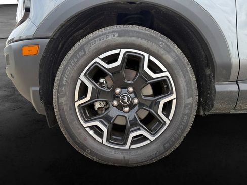 Used 2025 Ford Bronco Sport Outer Banks w/ Outer Banks Tech Package+ AWD/4WD image 11