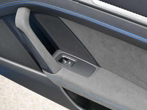 Used 2022 Porsche 911 GT3 image 34