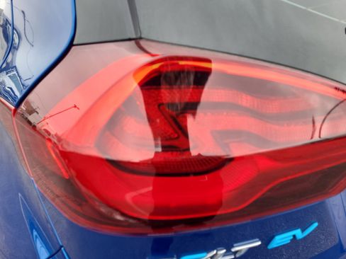 Used 2020 Chevrolet Bolt Premier w/ Infotainment Package image 24