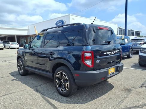 Used 2023 Ford Bronco Sport Outer Banks w/ Tech Package AWD/4WD image 7