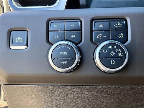 Used 2024 GMC Sierra 1500 Denali image 16