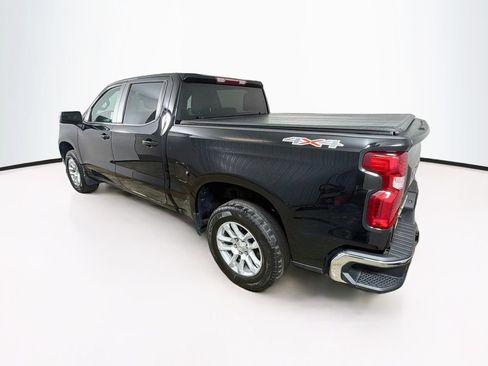 Used 2023 Chevrolet Silverado 1500 LT AWD/4WD image 7