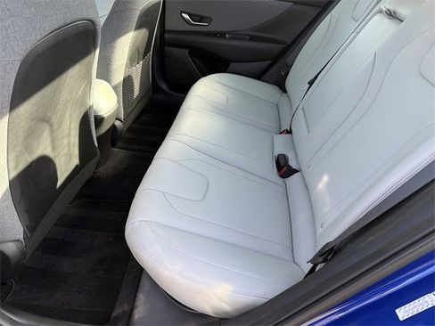 Certified 2023 Hyundai Elantra Limited image 21