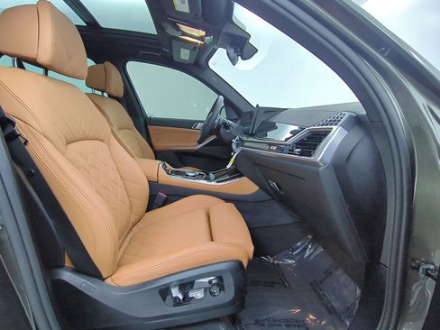 Used 2026 BMW X5 xDrive40i w/ M Sport Package AWD/4WD image 26