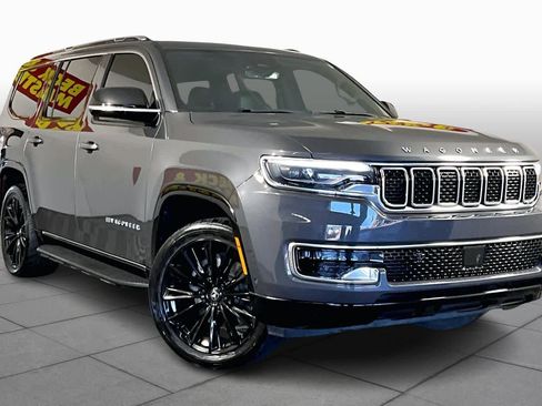 Used 2023 Jeep Wagoneer 2WD image 2