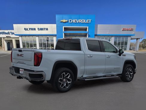 New 2026 GMC Sierra 1500 SLT w/ SLT Premium Plus Package AWD/4WD image 5