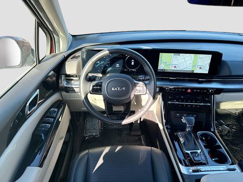 Used 2024 Kia Carnival SX Prestige image 20
