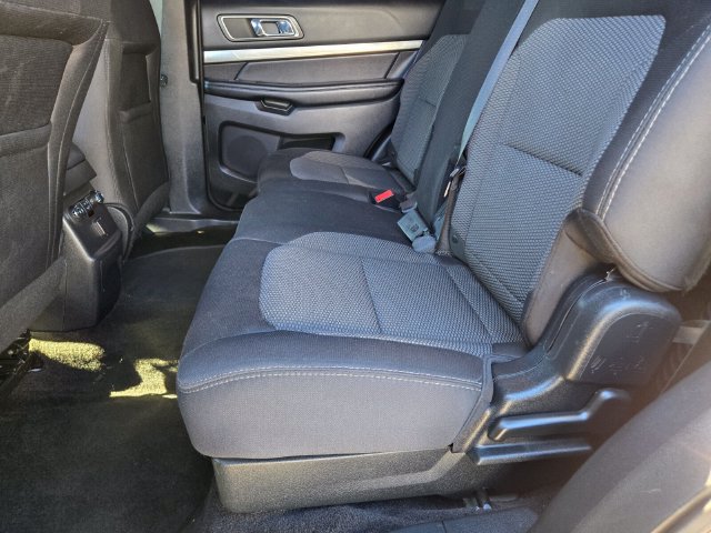Used 2018 Ford Explorer XLT FWD image 11