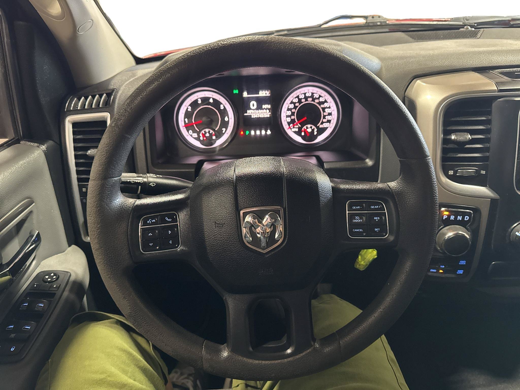 Used 2018 RAM 1500 Classic SLT AWD/4WD image 11