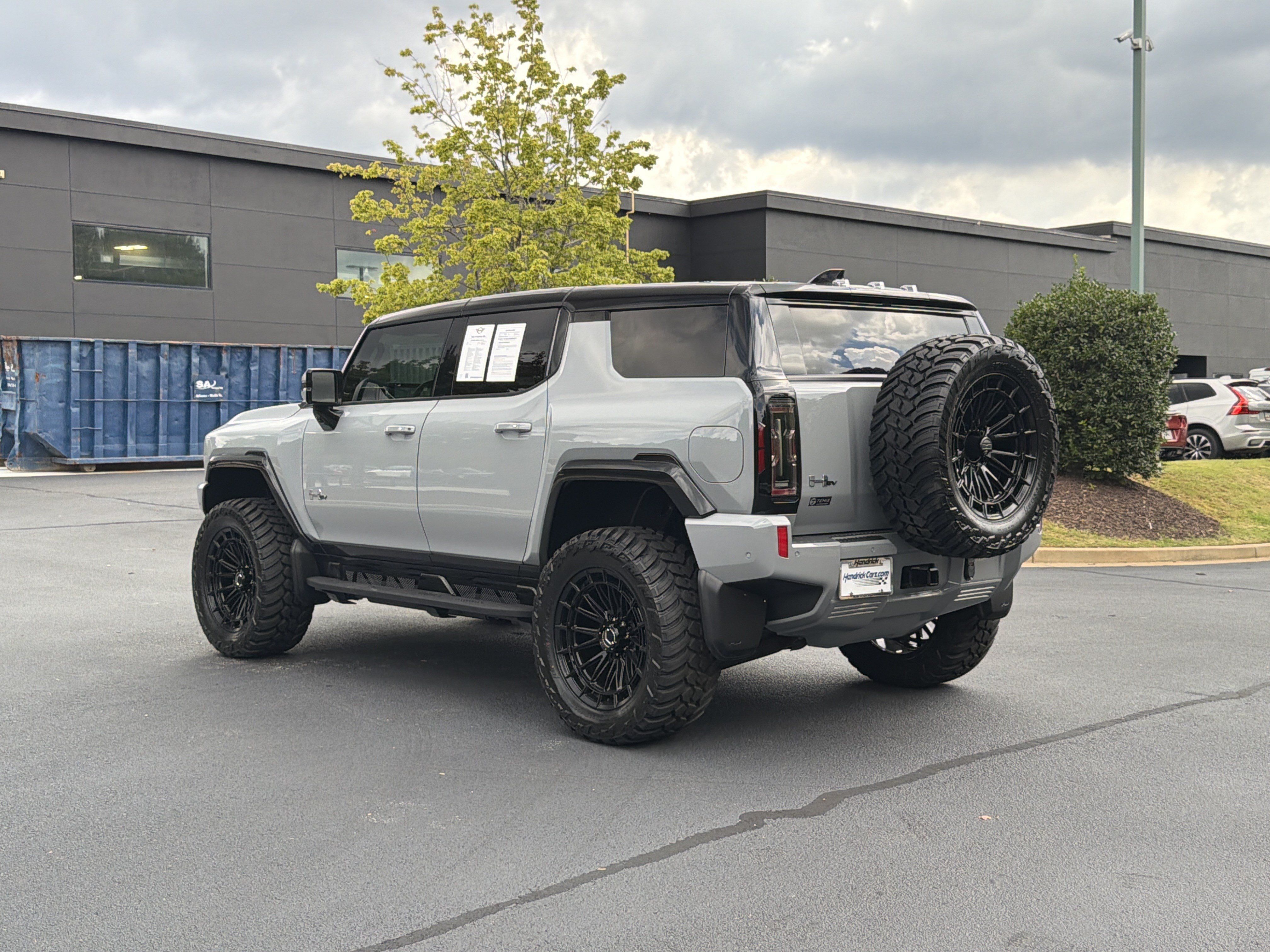 Used 2024 GMC Hummer EV 3X w/ LPO, Illumination Package AWD/4WD image 16