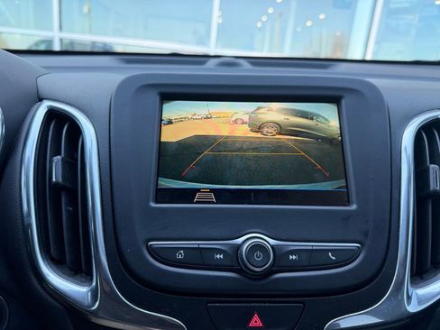 Used 2019 Chevrolet Equinox LT image 10