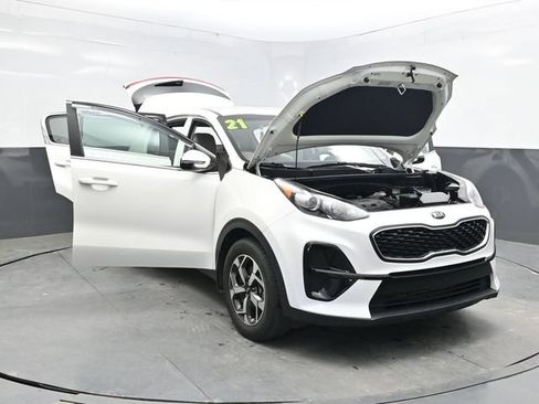 Used 2021 Kia Sportage LX w/ LX Fwd Popular Package image 44