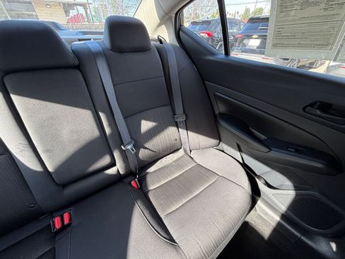 Used 2025 Nissan Altima 2.5 SV image 39