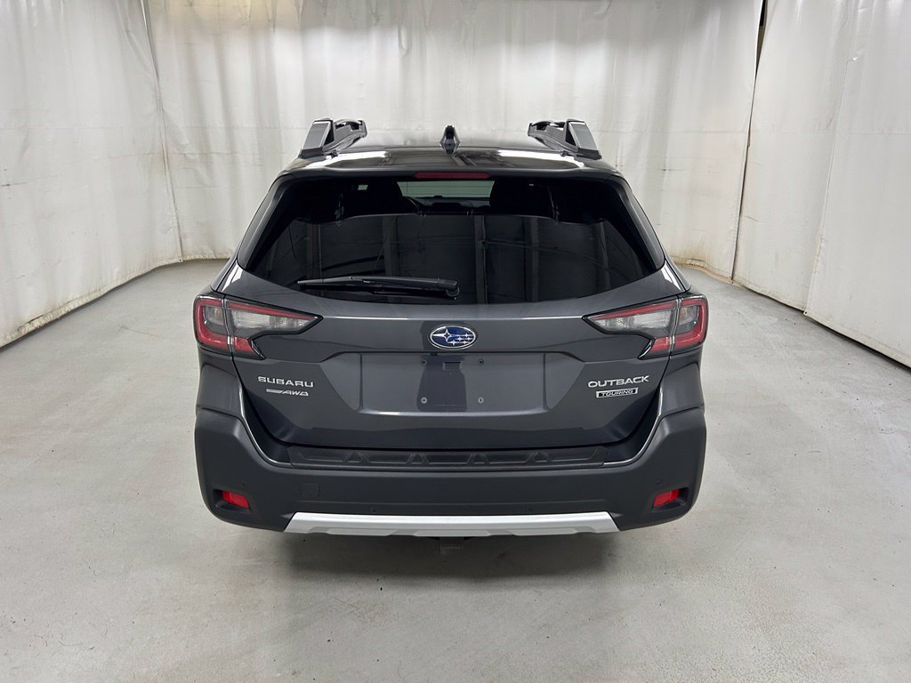 Used 2023 Subaru Outback Touring AWD/4WD image 6