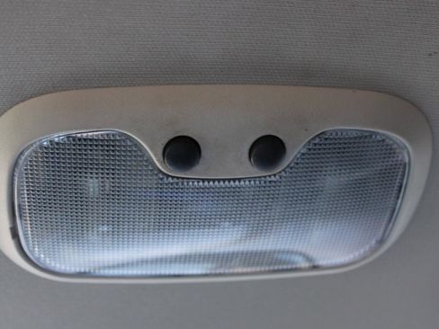 Used 2016 Dodge Journey SE w/ Flexible Seating Group image 32