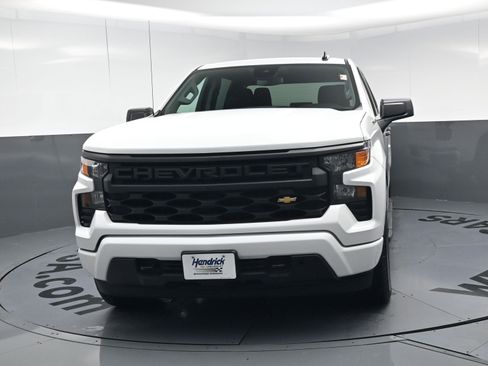 Certified 2024 Chevrolet Silverado 1500 Custom image 5