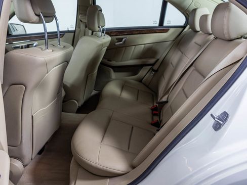 Used 2011 Mercedes-Benz E 350 E 350 image 40