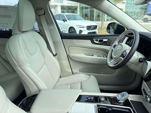 New 2026 Volvo XC60 B5 Ultra w/ Climate Package image 14