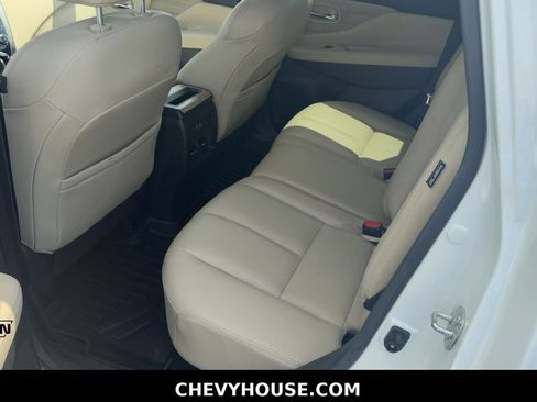 Used 2022 Nissan Murano SV w/ Cargo Package FWD image 24