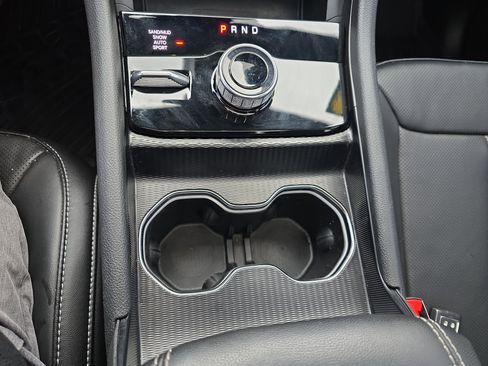 Used 2024 Jeep Grand Cherokee Limited w/ Luxury Tech Group II image 24