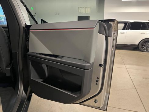 Used 2026 Tesla Cybertruck AWD Crew Cab image 42