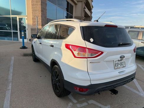 Used 2016 Ford Escape S FWD image 11
