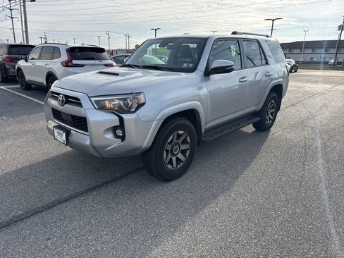 Used 2024 Toyota 4Runner TRD Off-Road Premium image 1