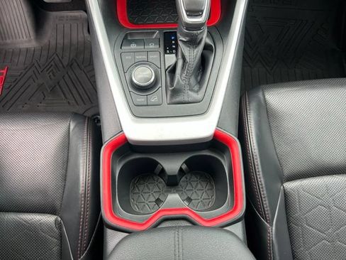 Used 2020 Toyota RAV4 TRD Off-Road w/ TRD Off-Road Weather Package AWD/4WD image 30