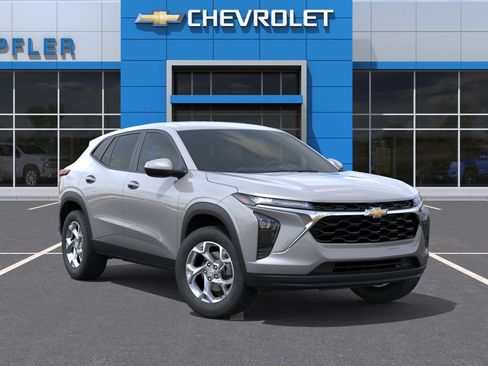 New 2026 Chevrolet Trax LS w/ LS Convenience Package FWD image 7