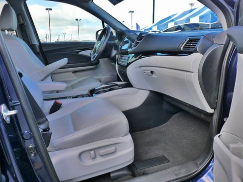 Used 2020 Honda Pilot Touring image 12