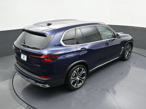 Used 2026 BMW X5 xDrive50e AWD/4WD image 39
