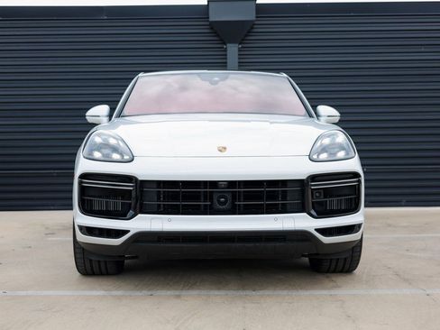 Certified 2023 Porsche Cayenne Turbo image 10