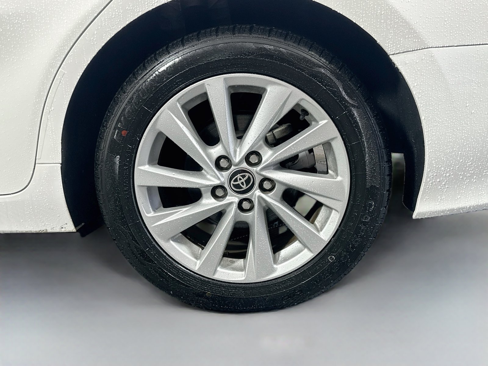Used 2022 Toyota Camry LE FWD image 28