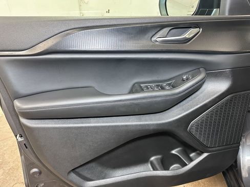 Certified 2024 Jeep Grand Cherokee Laredo w/ Trailer Tow Package image 23