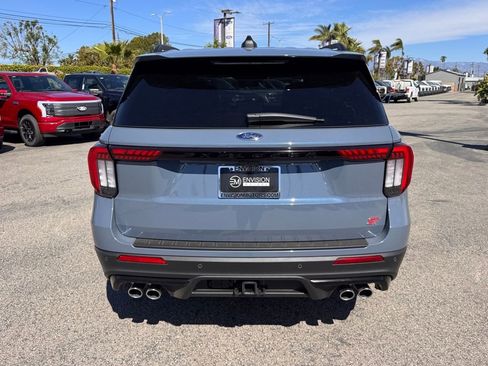 Used 2025 Ford Explorer ST w/ Sun And Sound Package image 11