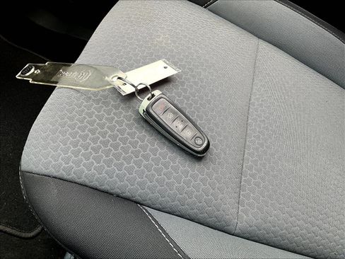 Used 2019 Ford Escape SE AWD/4WD image 34