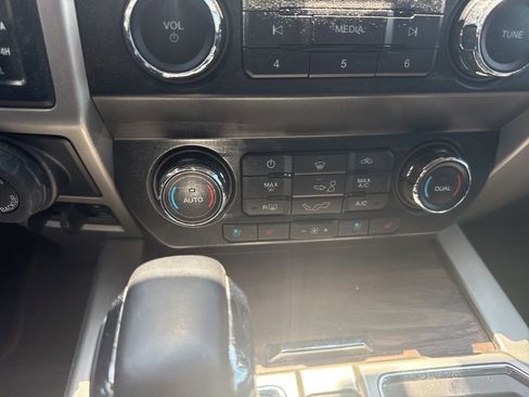 Used 2019 Ford F150 Lariat AWD/4WD image 13